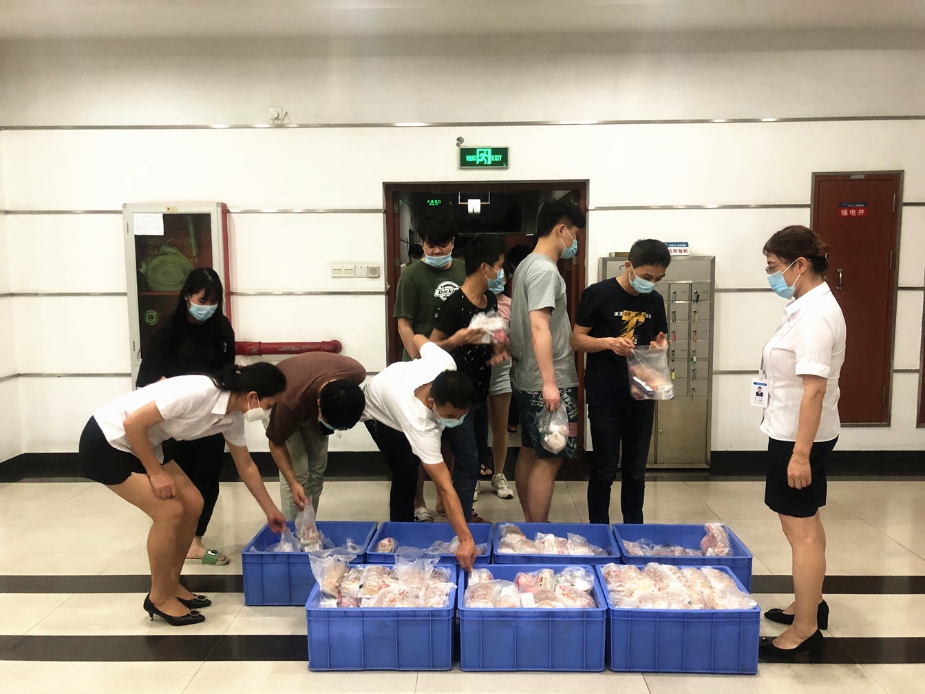 暖人心，鼓干劲 - 九游官方端网站在线登入-九游(中国)
工会慰问一线加班员工